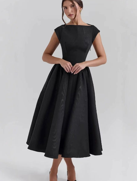 Elegant Backless Waist Trimming Mid-length Dress